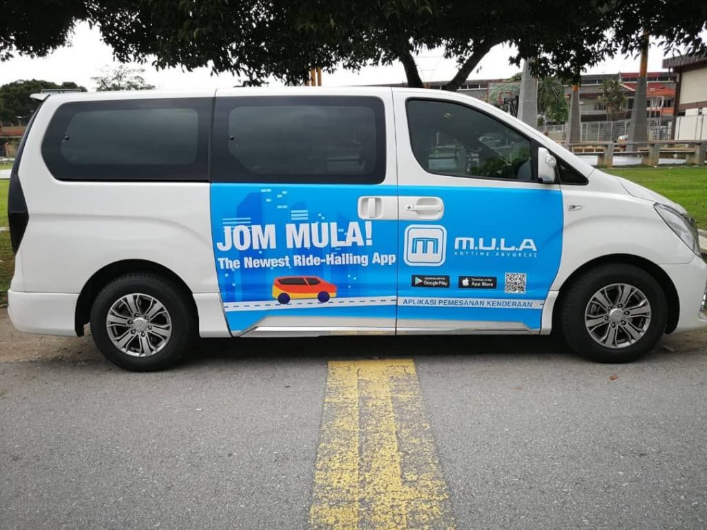 Kuala Lumpur MPV rental executive starex